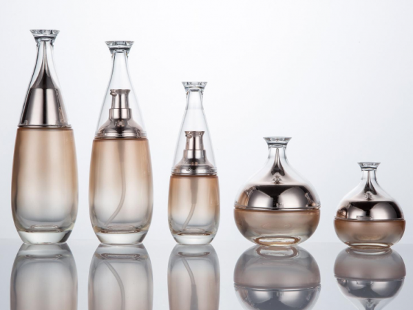 How to choose a cosmetic glass bottle?